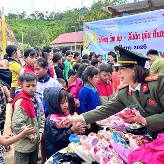 <a href="/hoc-tap-lam-theo-loi-bac" title="Học tập &amp; làm theo lời Bác" rel="dofollow">Học Tập & Làm Theo Lời Bác</a>