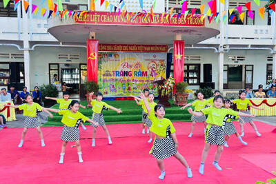 Các hoạt động nhân dịp Tết Trung thu tại phường Điện Bàn Đông