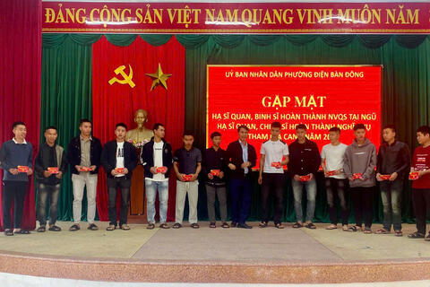 Phường Điện Bàn Đông tổ chức gặp mặt quân nhân hoàn thành nghĩa vụ quân sự năm 2026