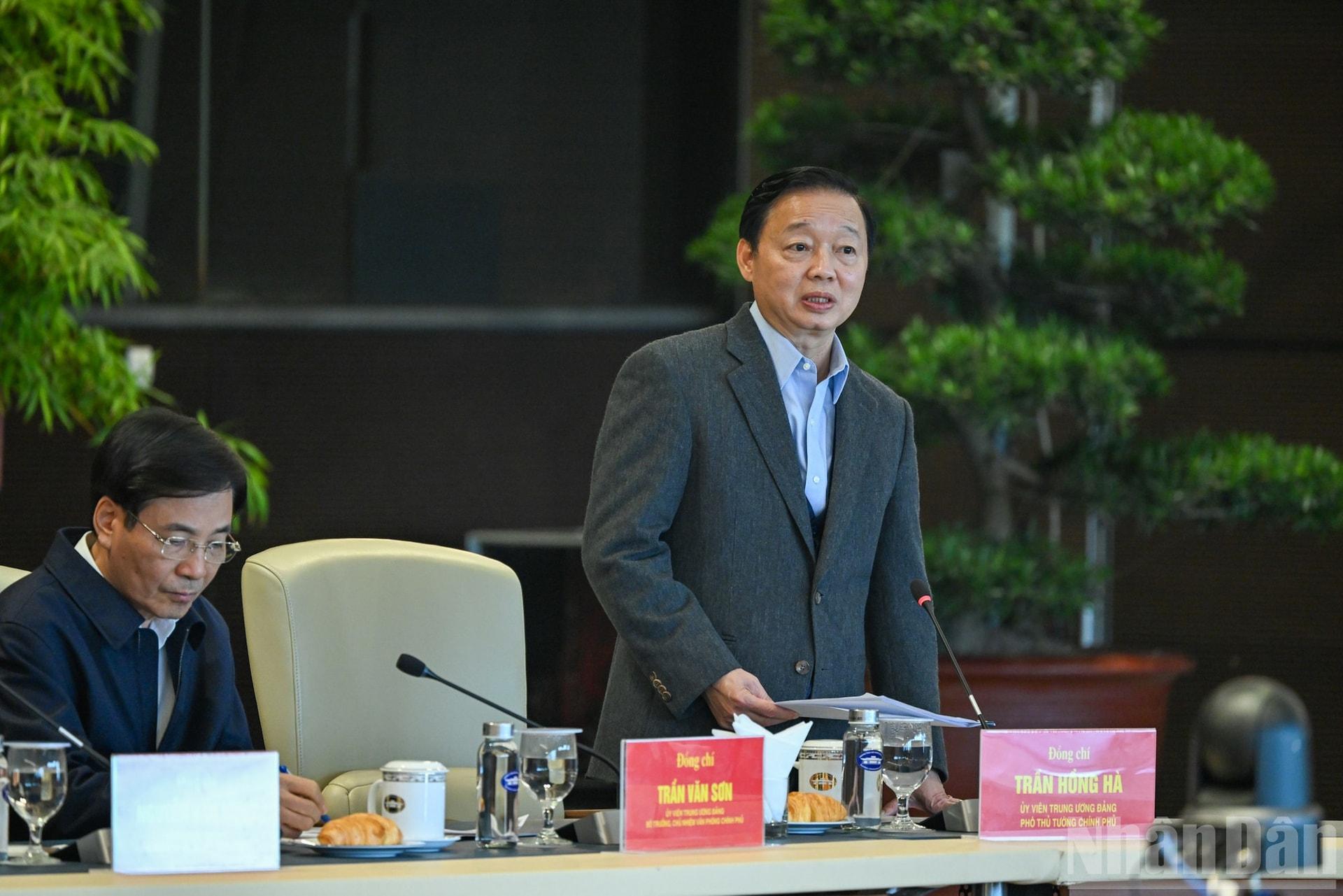 Phó Thủ tướng Trần Hồng Hà phát biểu tại buổi làm việc. (Ảnh: DUY LINH) ndo_br_bnd-4120.jpg